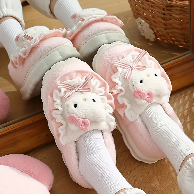 Zapatos cálidos y cómodos de felpa de invierno con dibujos animados de Hello Kitty